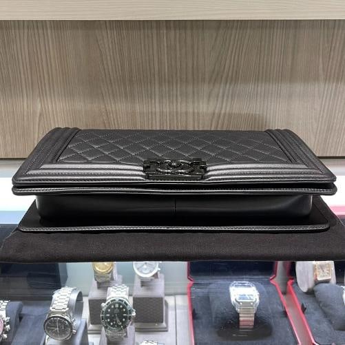 Chanel So Black Lambskin Clutch Shoulder Bag Black hardware (Rare) - 10