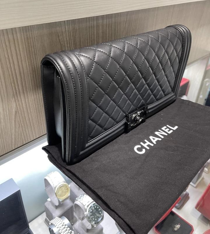 Chanel So Black Lambskin Clutch Shoulder Bag Black hardware (Rare) - 5