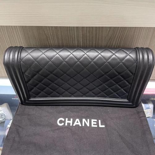 Chanel So Black Lambskin Clutch Shoulder Bag Black hardware (Rare) - 9