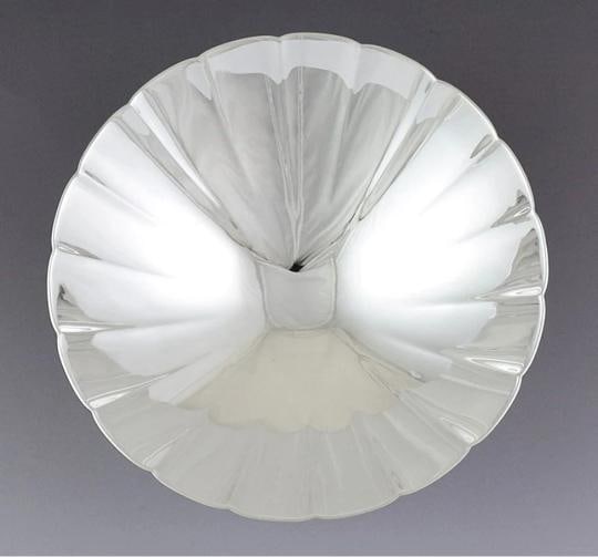 Lovely c1950 Tiffany Co Sterling Silver Fluted Shell Style Bowl - 2