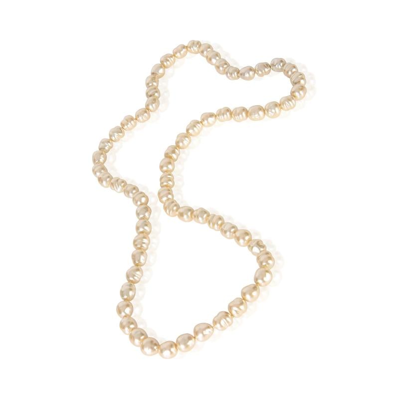 Chanel Gold-Plated Vintage 1981 Faux Baroque Pearl Necklace - 3