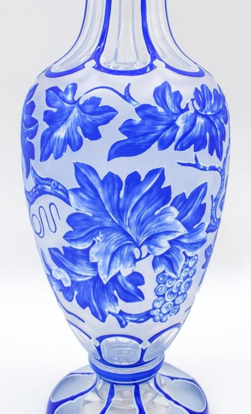 Fine Bohemian/Moser Cameo Cut & Engraved Vase, Blue w/ Grapes, Circa 1895 - 3