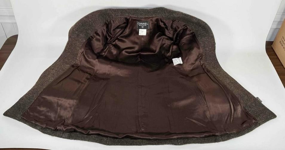 CHANEL Boutique Fall Winter 1997 Brown Wool Tweed Embroidered Coat Jacket Sz. 36 - 13