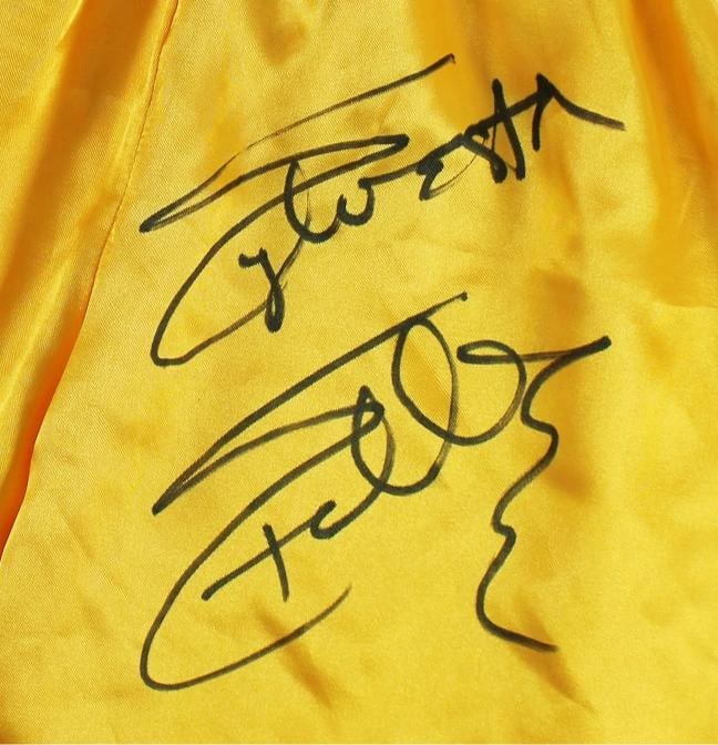 Sylvester Stallone & Talia Shire Signed Yellow Rocky Boxing Trunks Beckett - 10