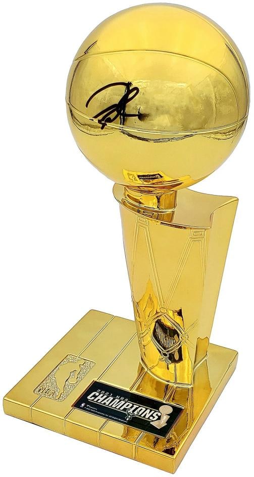 Giannis Antetokounmpo Auto Signed Fanatics Mini Trophy Milwaukee Bucks Beckett: Sport: Basketball,Product: Trophy,Object Type: Trophy,Player: Giannis Antetokounmpo,Player/Athlete: Giannis Antetokounmpo,Team: Milwaukee Bucks,Signed By: Giannis Antetokounmpo,Autographed: