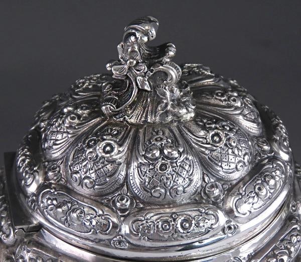 Vintage 1942 Beautifully Hand Chased Finnish Silver Teapot - 2