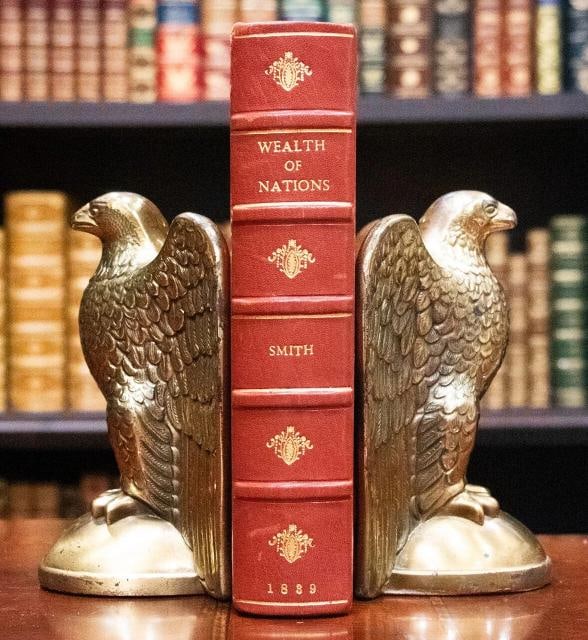Adam Smith / Inquiry Into The Nature And Causes Of The Wealth Of Nations 1839: Author: Adam Smith,Country of Origin: United States of America,Publisher: Adam and Charles Black,Year Printed: 1839,Binding: Leather An Inquiry Into The Nature And Causes Of The Wealth Of Nations Auth