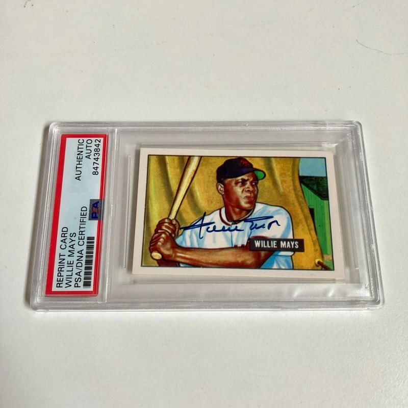 1951 Bowman Willie Mays Signed Autographed RP Rookie Card RC PSA DNA: Condition: Ungraded - Near mint or better: Not in original packaging or professionally graded,Sport: Baseball,Autographed: Yes,Autograph Format: Hard Signed,Autograph Authentication: Professional