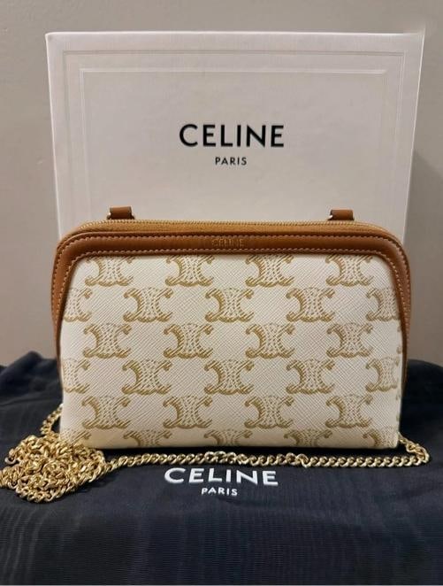 Celine Mini Triomphe Canvas Clutch on Chain White & Tan: Condition: Pre-owned - Good,Brand: CELINE,Department: Women,Closure: Zip,Size: Mini,Exterior Color: White & Tan,Style: Clutch,Exterior Material: Canvas,Country of Origin: Italy Elegant and