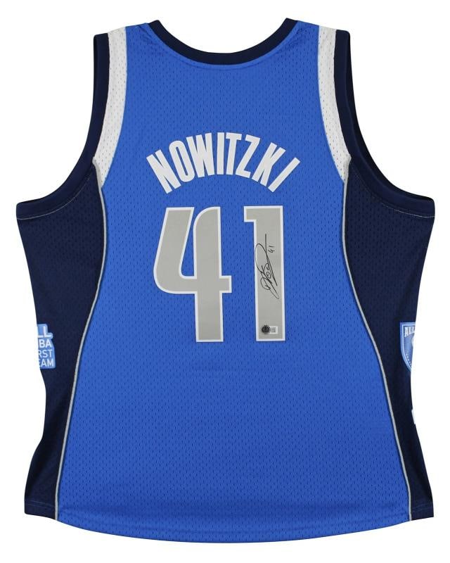 Dirk Nowitzki Signed Mavs Blue M&N HOF Class of 2023 TB HWC Swingman Jersey Beckett - 2