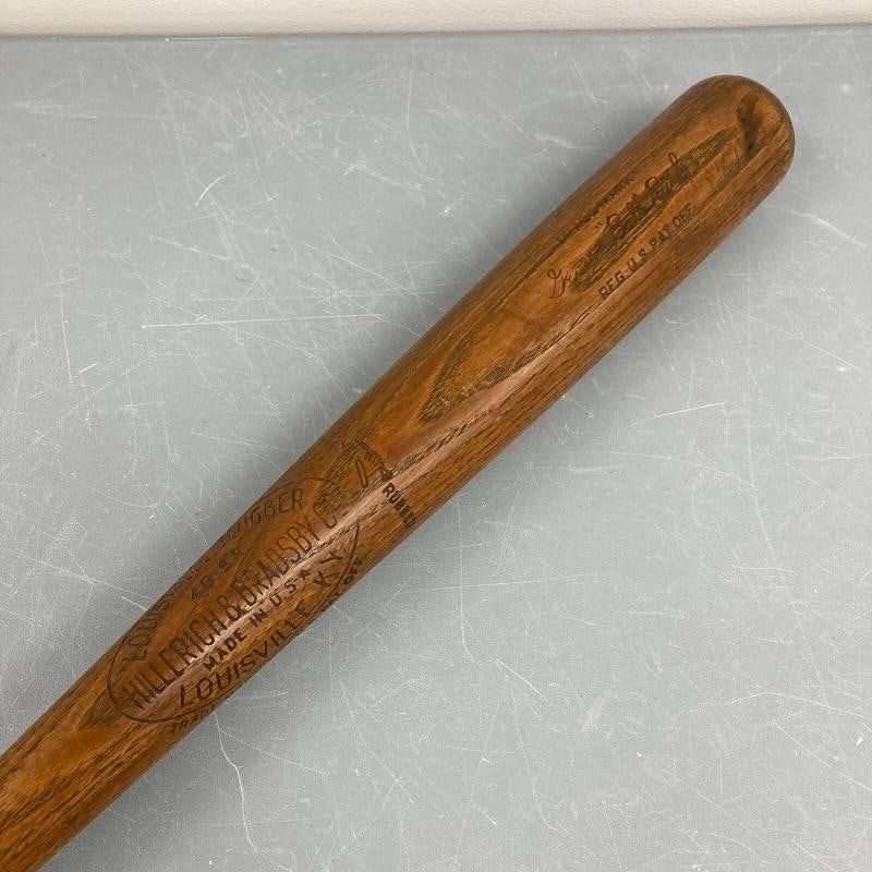 Babe Ruth Vintage 1920's Louisville Slugger Baseball Bat~ 33 Inches~ UNSIGNED (1 of 9)