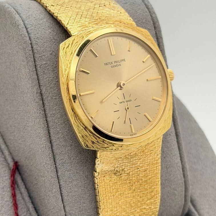 Vintage Patek Philippe Calatrava 3525 32mm Champagne Dial 18k Yellow Gold - 5
