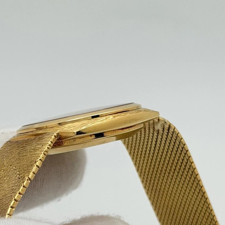 Vintage Patek Philippe Calatrava 3525 32mm Champagne Dial 18k Yellow Gold - 9