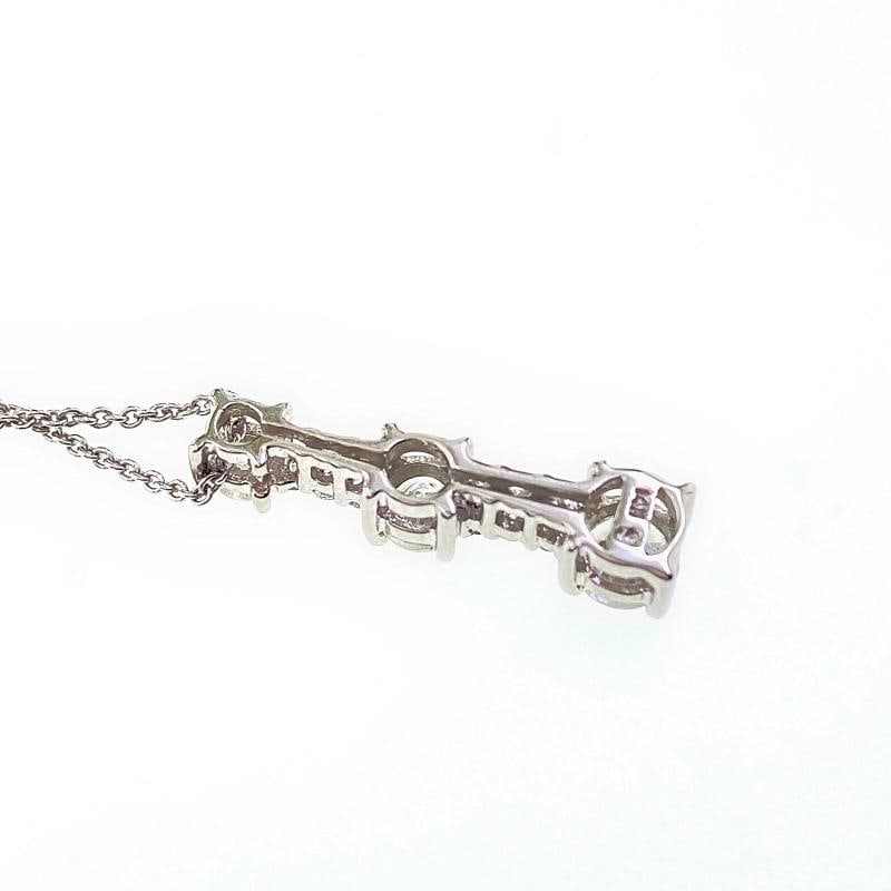 Round Diamond Past Present Future Pendant Necklace 18 kt White Gold - 12
