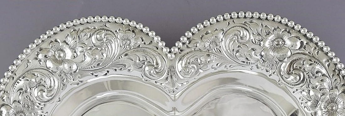 Lovely Antique Mauser Sterling Silver Hand Chased Heart Shaped Bowl / Dish - 3