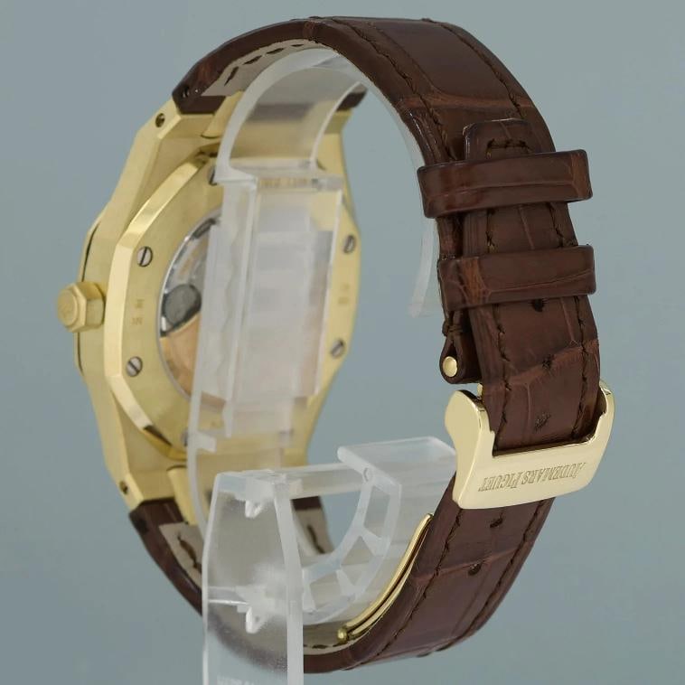 MINT Audemars Piguet AP Royal Oak Yellow Gold 15300ba 39mm White Dial Leather - 4