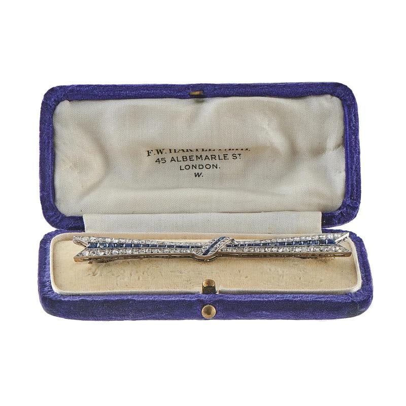 18K White Gold 2.10ct Diamond and Sapphire Art Deco Bow Brooch - 3