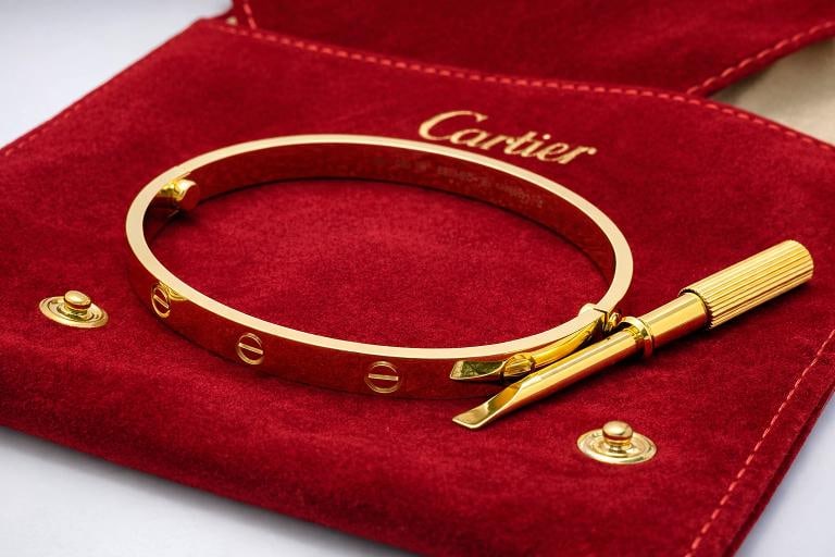 Cartier LOVE 18k Yellow Gold Bracelet Bangle Size 18 Jewelry Pouch - 3