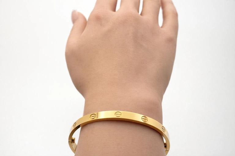 Cartier LOVE 18k Yellow Gold Bracelet Bangle Size 18 Jewelry Pouch - 7