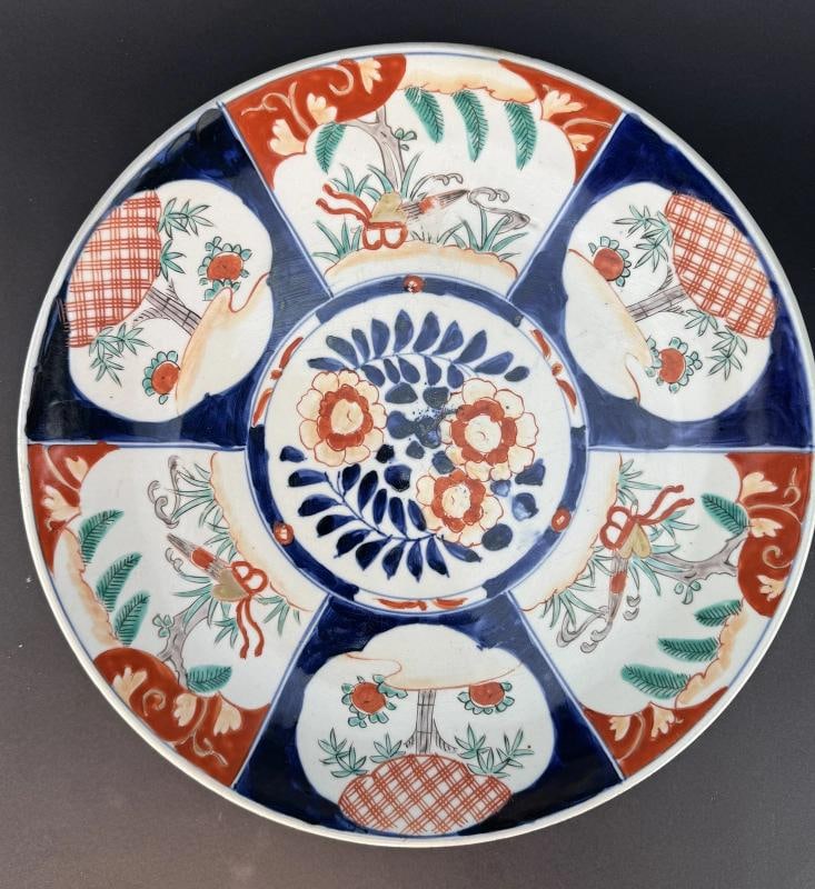 Lovely mid 1800s Japanese Imari Porcelain Six Panel 15.75" Round Plate Charger: Color: Multi-Color,Primary Material: Porcelain & Pottery,Age: 1850-1899,Original/Reproduction: Antique Original,Region of Origin: Japan,Type: Plate,Country of Origin: Japan Presented is a wonderful