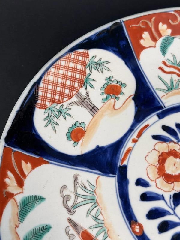 Lovely mid 1800s Japanese Imari Porcelain Six Panel 15.75" Round Plate Charger - 3
