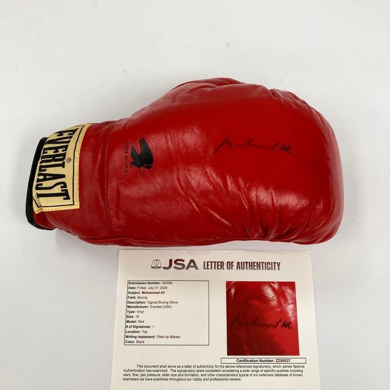 Muhammad Ali Signed Everlast Boxing Glove JSA COA: Sport: Boxing,Player: Muhammad Ali,Signed: Yes,Autograph Authentication: James Spence Authentication (JSA),Original/Reprint: Original,Product: Glove,Country of Origin: United States