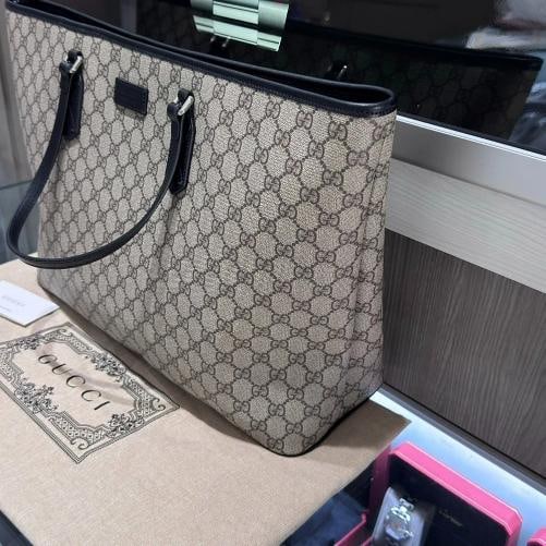 Gucci Tote Black and Ivory Supreme 779864 - 3