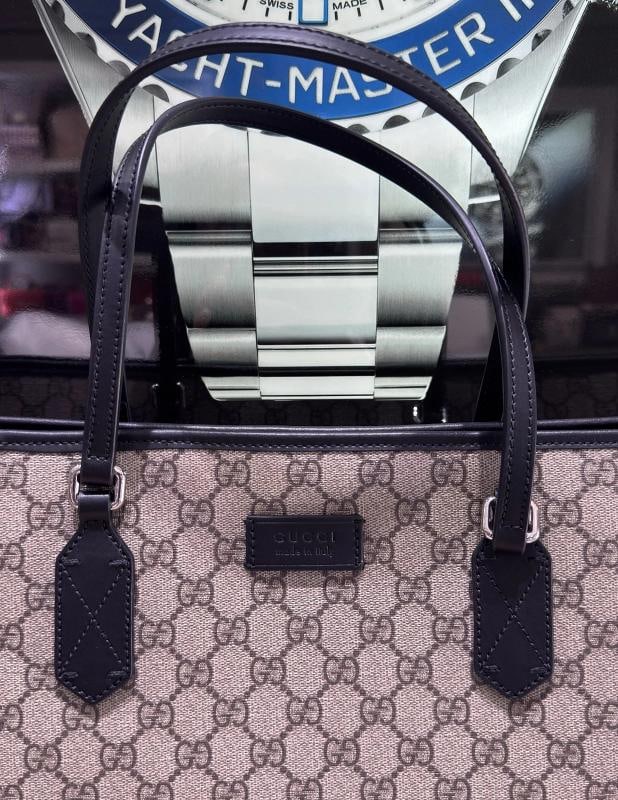 Gucci Tote Black and Ivory Supreme 779864 - 4