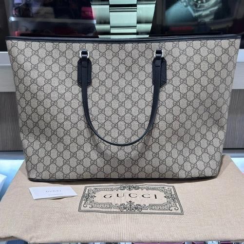 Gucci Tote Black and Ivory Supreme 779864 - 5