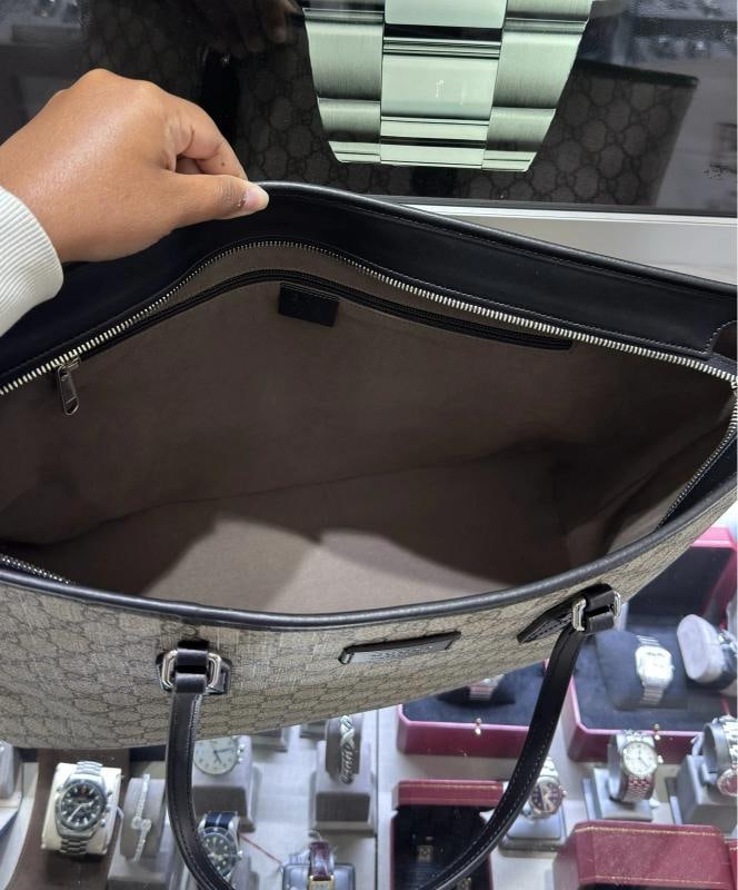 Gucci Tote Black and Ivory Supreme 779864 - 9