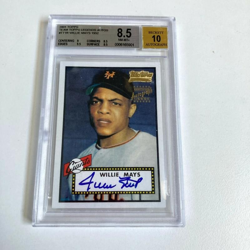 1952 Topps Willie Mays Signed Autographed RP RC Baseball Card BGS 8.5 Auto 10: Condition: Graded - BGS 9: Professionally graded,Set: 1952 Topps,Season: 1952,Player/Athlete: Willie Mays,Type: Sports Trading Card,Features: Rookie,Manufacturer: Topps,Sport: Baseball,Autograph Authe