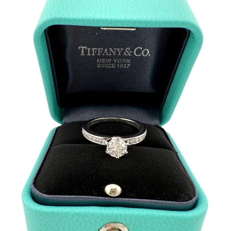 Tiffany & Co Platinum Diamond Engagement Ring Round 0.60 ct I VVS1 - 10