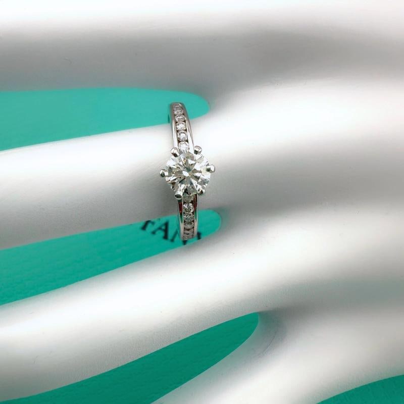 Tiffany & Co Platinum Diamond Engagement Ring Round 0.60 ct I VVS1 - 16