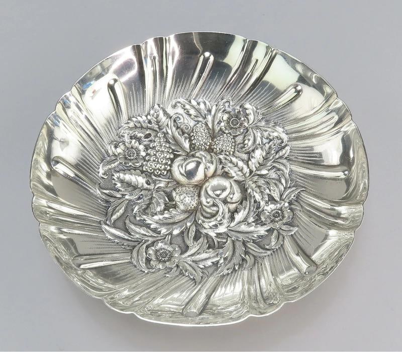 Lovely Kirk Sterling Silver Hand Chased Fruit Flowers Repousse 9.5" Bowl 233: Pattern: 233,Brand: Kirk,Age: 1900-1940,Composition: Sterling Silver (.925),Country of Origin: United States Presented is a fantastic vintage sterling silver bowl. This bowl was made by S. Kirk & Son