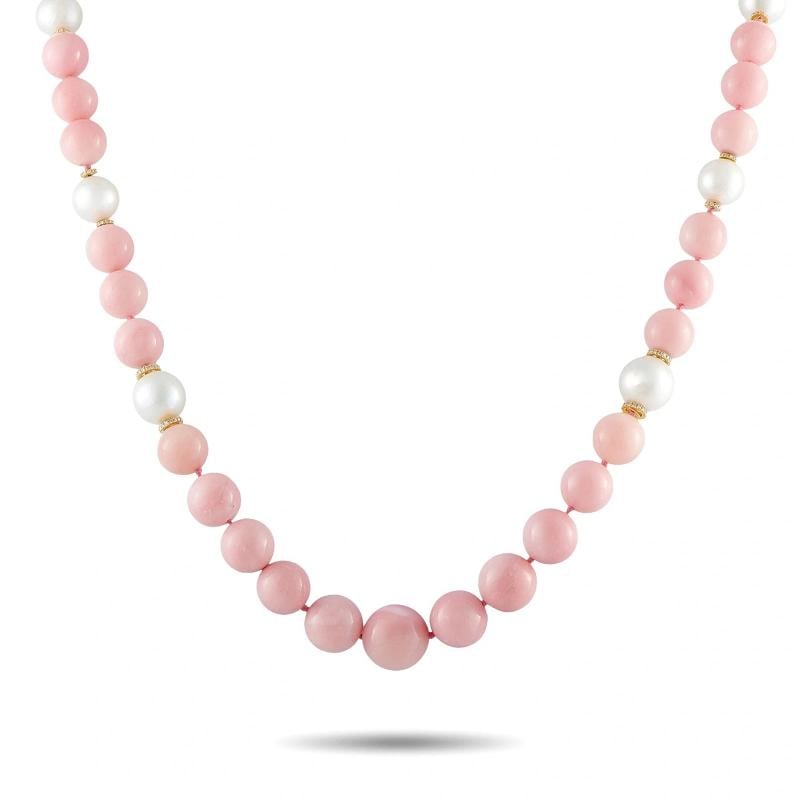 18K Yellow Gold 2.0ct Diamond and Pink Opal Necklace: crafted in 18K yellow gold and features a single strand of pink opal beads measuring approximately 10.5mm to 16mm, alternating with lustrous white pearls and set with round diamond rondelles totaling 