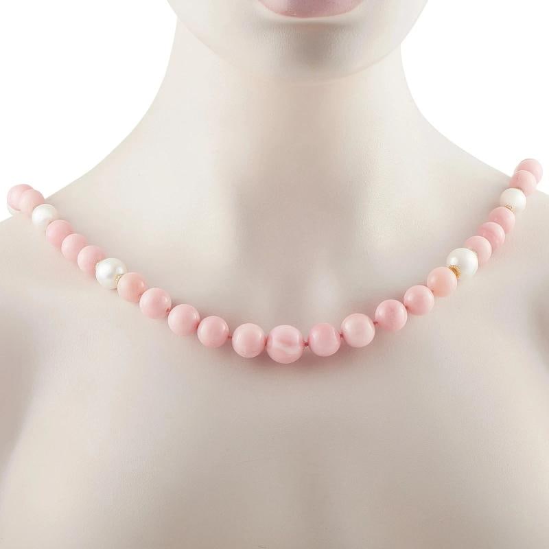 18K Yellow Gold 2.0ct Diamond and Pink Opal Necklace - 2