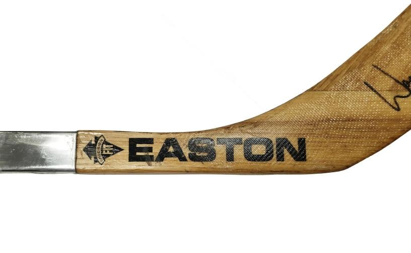 Wayne Gretzky Signed Game Used 1995-96 Easton Hockey Stick Kings Beckett - 3