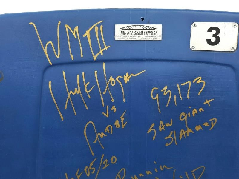 Hulk Hogan Signed WrestleMania III Silverdome Seat Back vs Andre Beckett BAS - 3