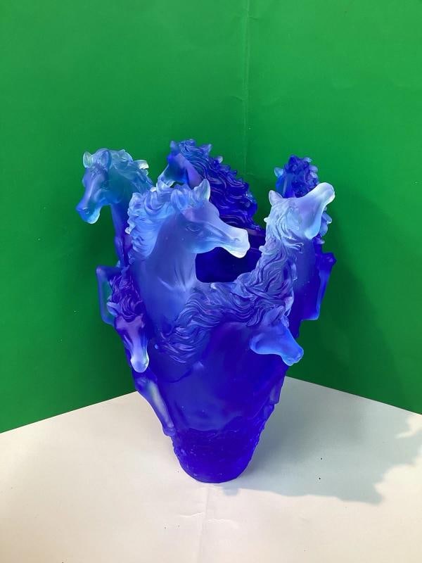 Nancy Daum Style Crystal Horse Vase Blue H9Ã¢â‚¬Â? Maker Unknown Heav - 11