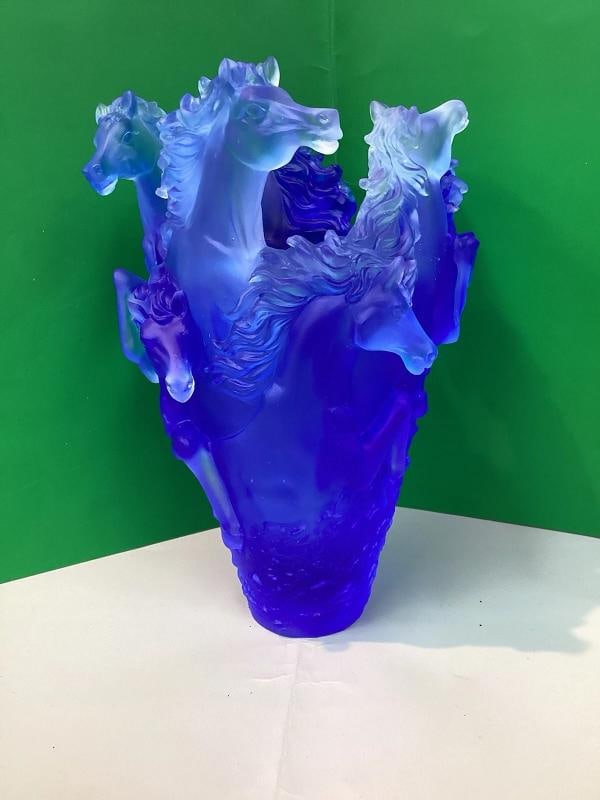 Nancy Daum Style Crystal Horse Vase Blue H9Ã¢â‚¬Â? Maker Unknown Heav - 12