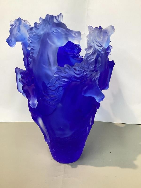 Nancy Daum Style Crystal Horse Vase Blue H9Ã¢â‚¬Â? Maker Unknown Heav - 19