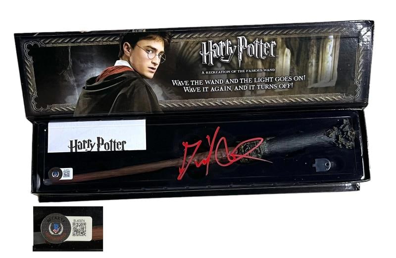 Daniel Radcliffe Signed Autograph Harry Potter Illuminating Wand BAS Beckett (1 of 1)