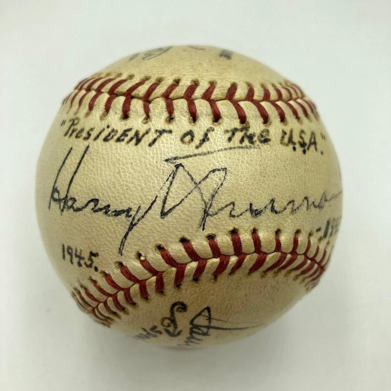 President Harry S. Truman Sweet Spot Signed 1945 Baseball JSA COA: Sport: Baseball,Player: Mickey Mantle,Signed: Yes,Autograph Authentication: James Spence Authentication (JSA),Original/Reprint: Original,Product: Ball,Team: New York Yankees,Country of Origin: United 