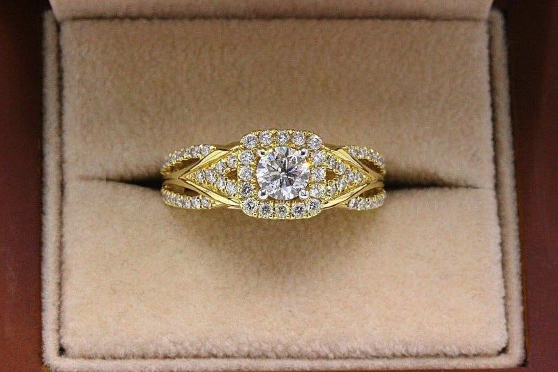 Vera Wang Love Diamond Engagement Ring 1.00 tcw 14k Yellow Gold - 4