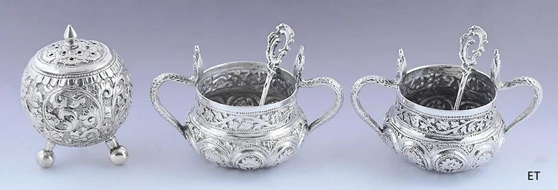 Wonderful 3pc Indian Silver Open Salt Cellar & Shaker Set w/ Cobras (1 of 8)