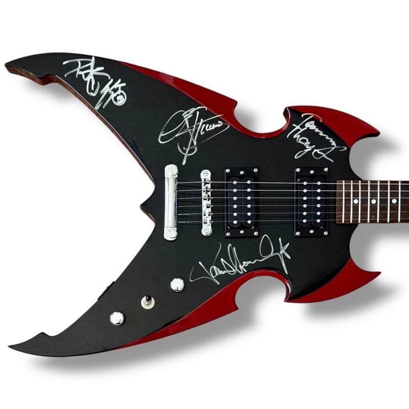 KISS: Gene Simmons, Paul Stanley, Peter Criss & Tommy Thayer Signed Guitar (JSA LOA): Industry: Music,Signed: Yes,Autograph Authentication: James Spence (JSA),Object Type: Guitar & Guitar Pick,Original/Reproduction: Original,Country of Origin: United States