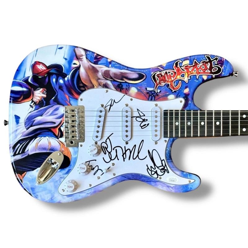 Limp Bizkit: Fred Durst, Wes Borland, John Otto, Sam Rivers & DJ Lethal Signed Custom Guitar (JSA): Industry: Music,Signed: Yes,Autograph Authentication: James Spence (JSA),Object Type: Guitar & Guitar Pick,Original/Reproduction: Original,Country of Origin: United States