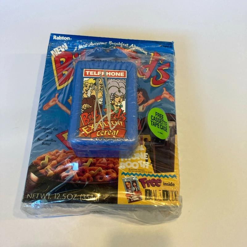 Keanu Reeves Alex Winter Bill & Ted's Excellent Adventure Signed Cereal Box JSA - 2