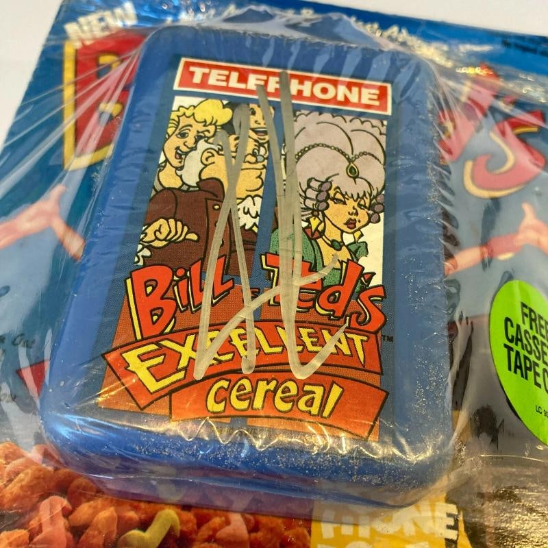 Keanu Reeves Alex Winter Bill & Ted's Excellent Adventure Signed Cereal Box JSA - 3