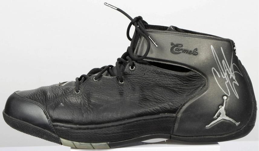Carmelo Anthony 2004 Rookie-Era Signed Game Used Jordan Sneakers JSA & MEARS - 9